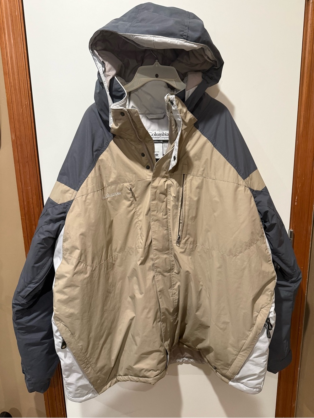 Columbia Men's Gray Khaki Waterproof Insulated Hooded Ski Jacket